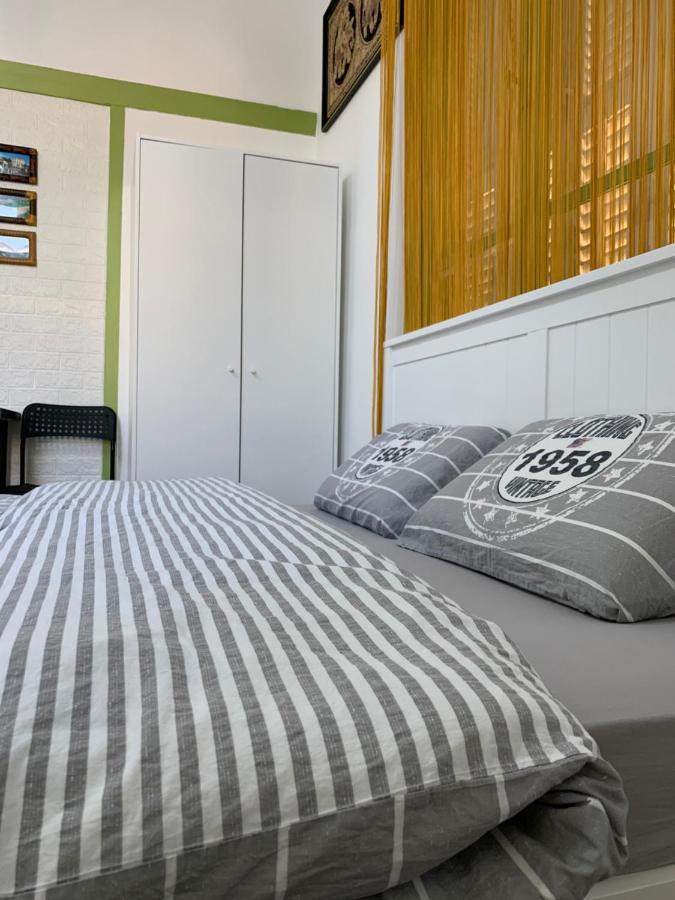 Guesthouse Comfy - Separate Rooms In The Apartment For A Relaxing Holiday Haifa Exteriör bild