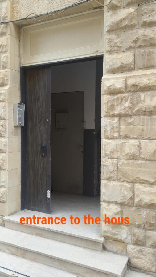 Guesthouse Comfy - Separate Rooms In The Apartment For A Relaxing Holiday Haifa Exteriör bild