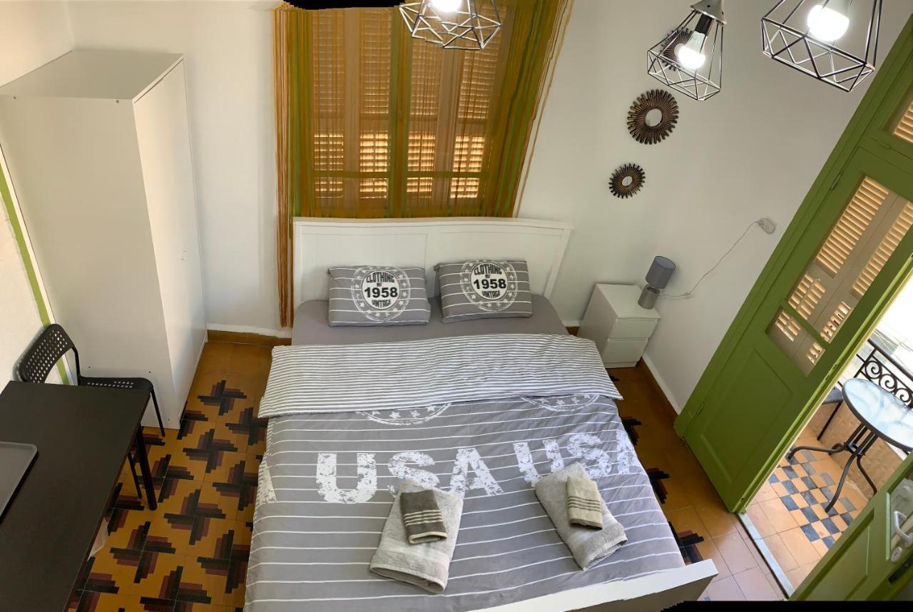 Guesthouse Comfy - Separate Rooms In The Apartment For A Relaxing Holiday Haifa Exteriör bild