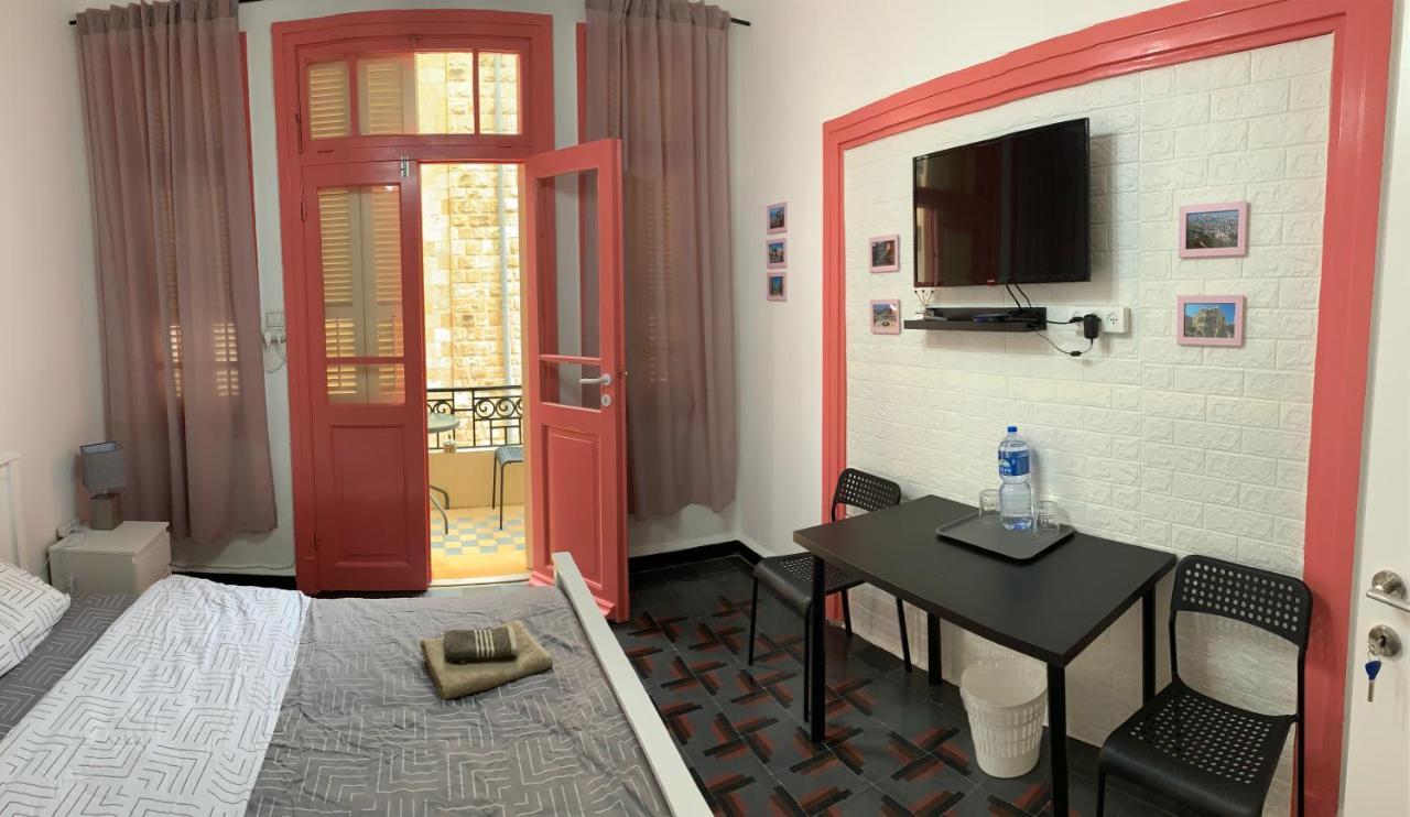 Guesthouse Comfy - Separate Rooms In The Apartment For A Relaxing Holiday Haifa Exteriör bild