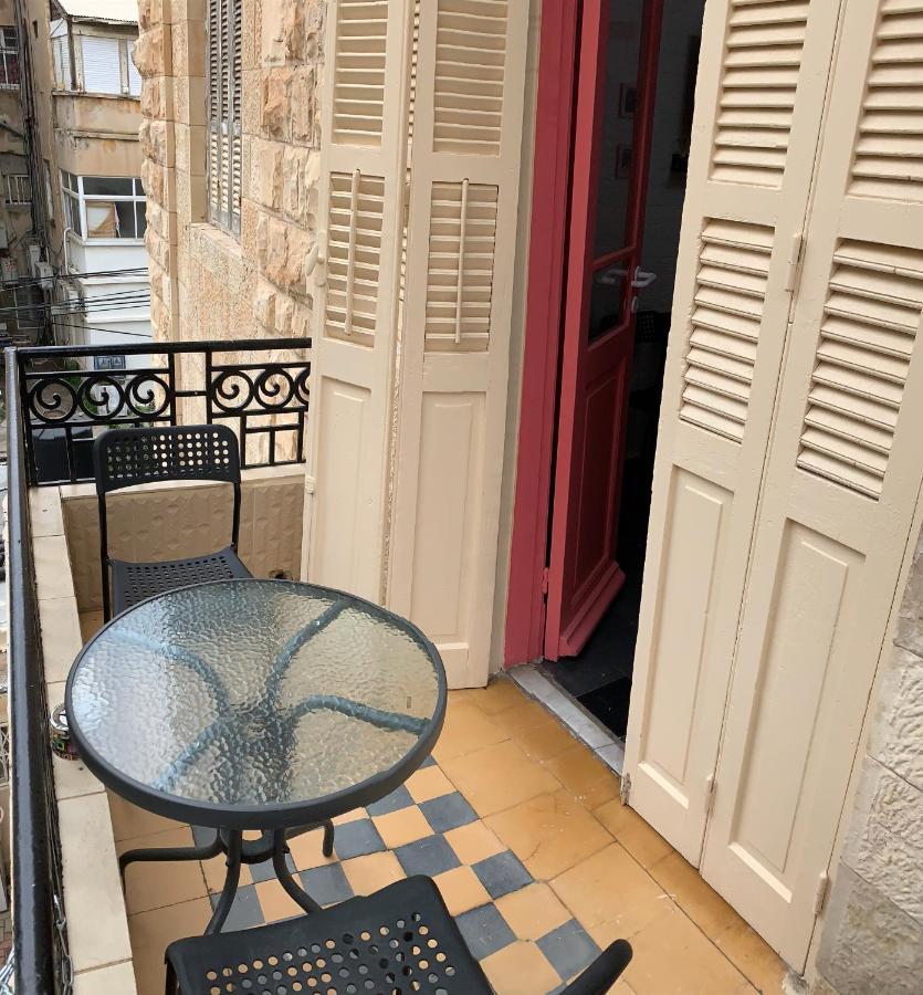 Guesthouse Comfy - Separate Rooms In The Apartment For A Relaxing Holiday Haifa Exteriör bild