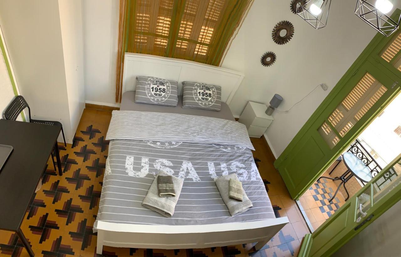 Guesthouse Comfy - Separate Rooms In The Apartment For A Relaxing Holiday Haifa Exteriör bild