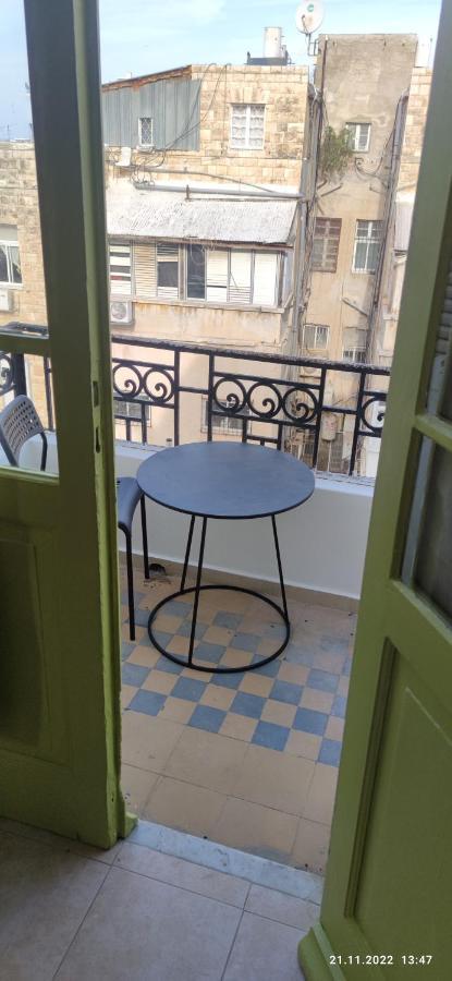 Guesthouse Comfy - Separate Rooms In The Apartment For A Relaxing Holiday Haifa Exteriör bild