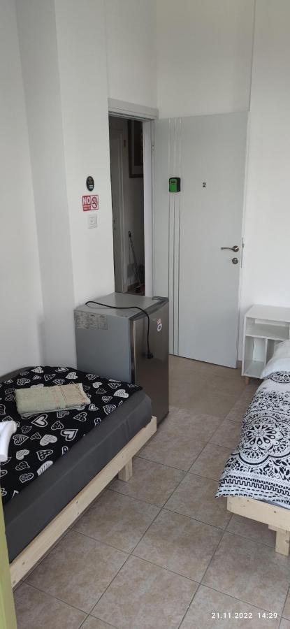 Guesthouse Comfy - Separate Rooms In The Apartment For A Relaxing Holiday Haifa Exteriör bild