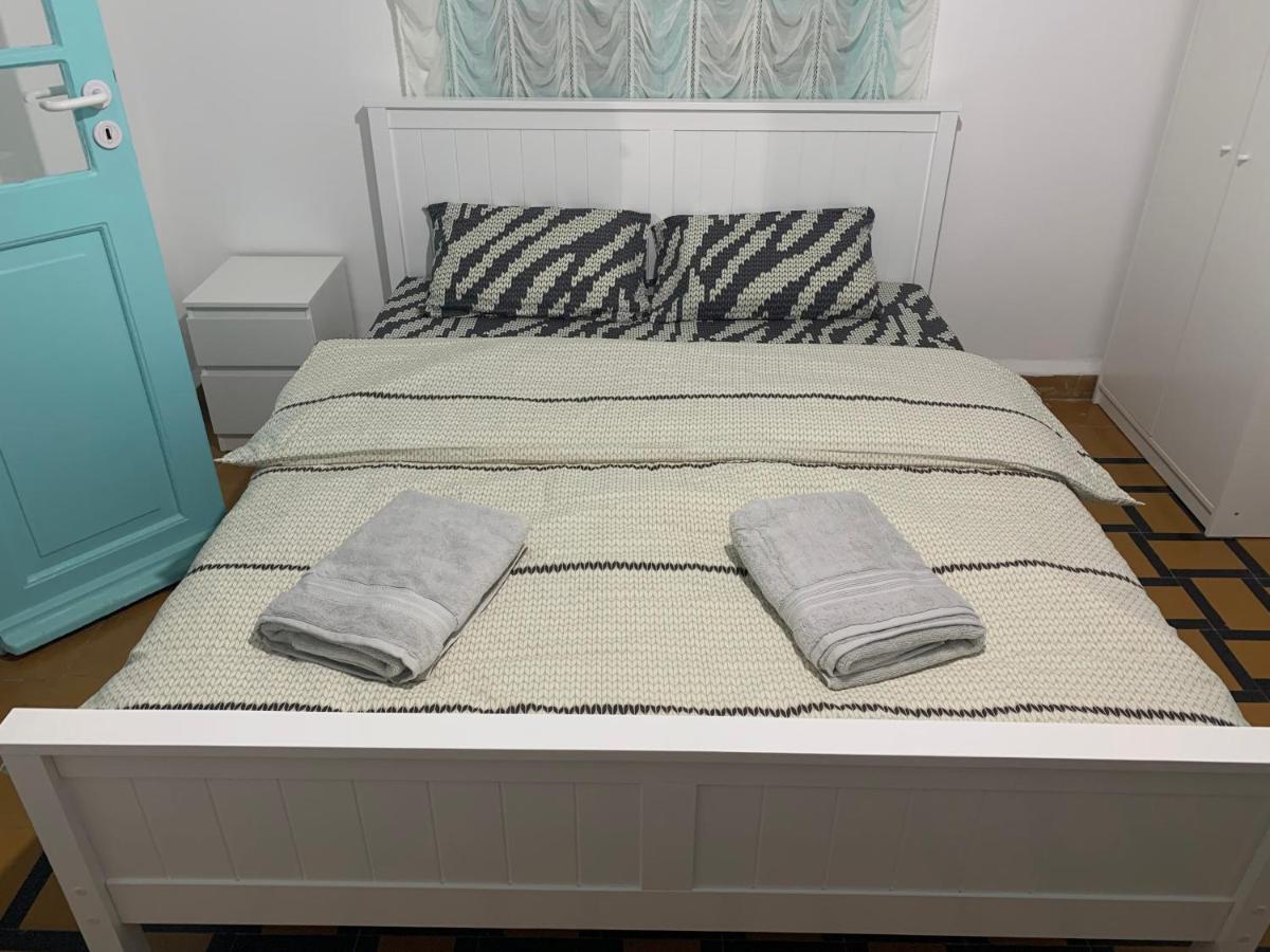 Guesthouse Comfy - Separate Rooms In The Apartment For A Relaxing Holiday Haifa Exteriör bild