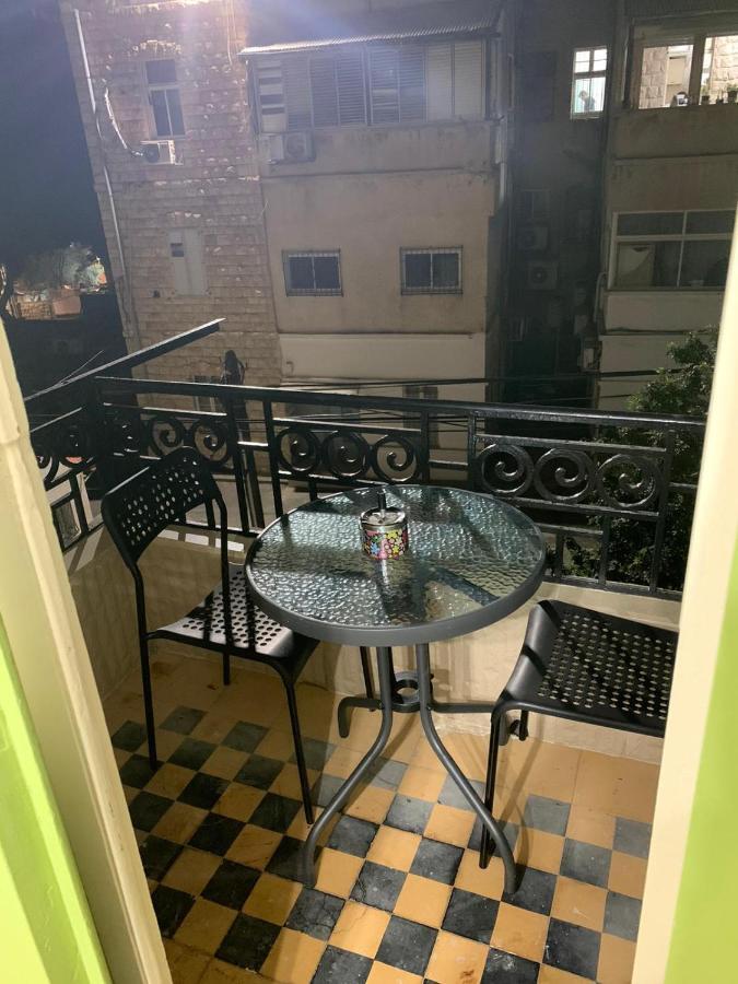 Guesthouse Comfy - Separate Rooms In The Apartment For A Relaxing Holiday Haifa Exteriör bild
