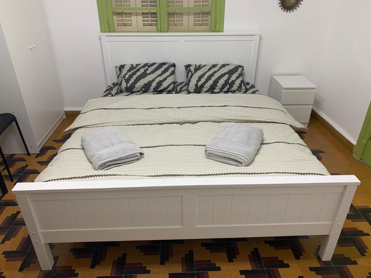 Guesthouse Comfy - Separate Rooms In The Apartment For A Relaxing Holiday Haifa Exteriör bild